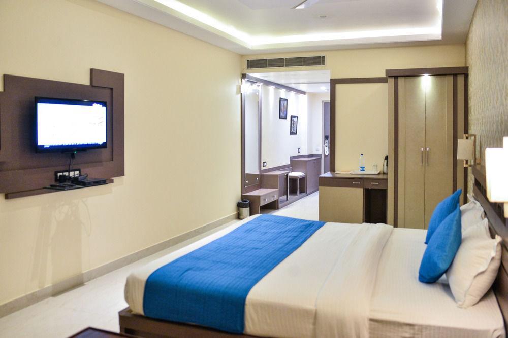 Hotel Puja Residency Varanasi Exterior foto