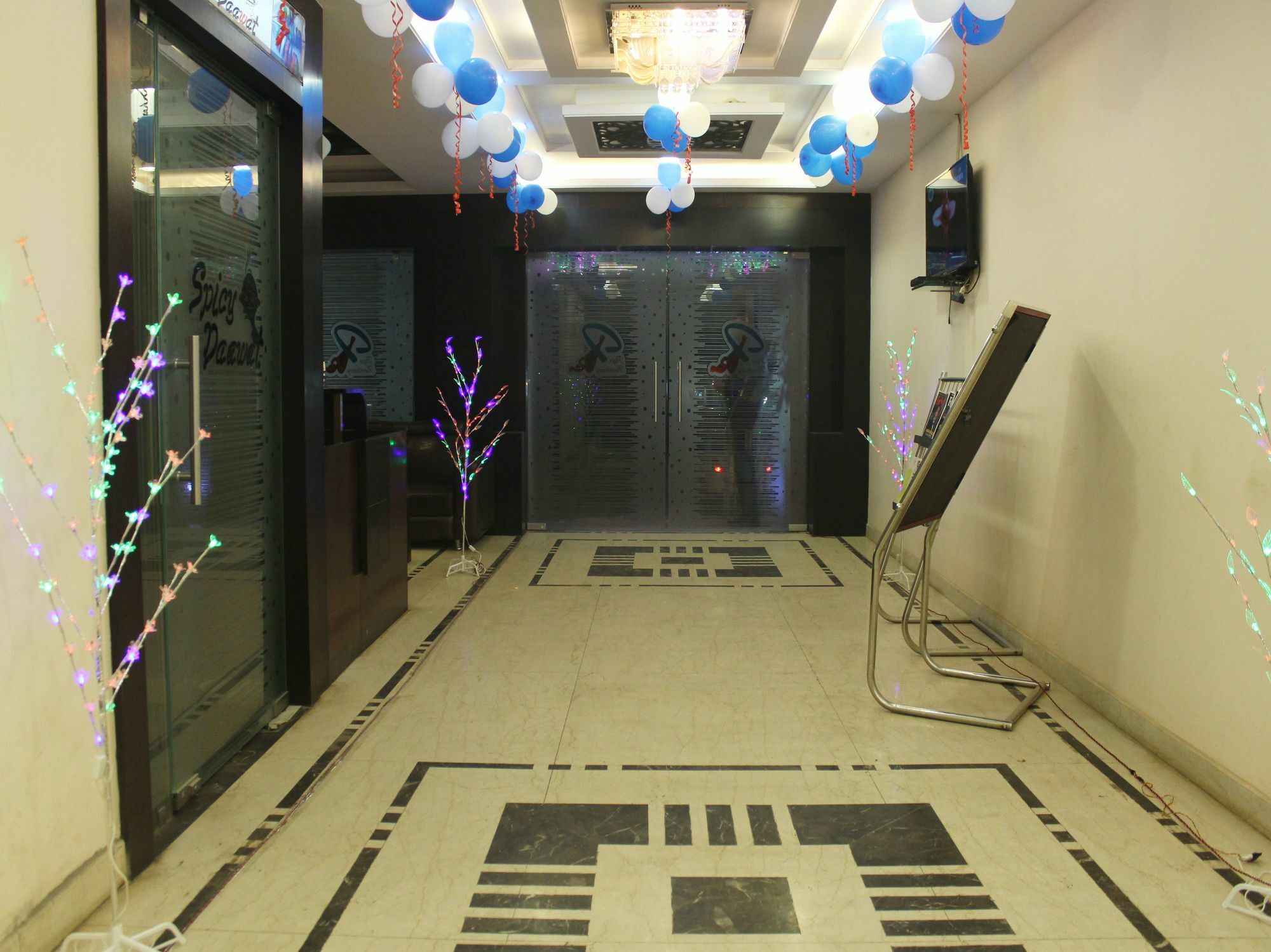Hotel Puja Residency Varanasi Exterior foto