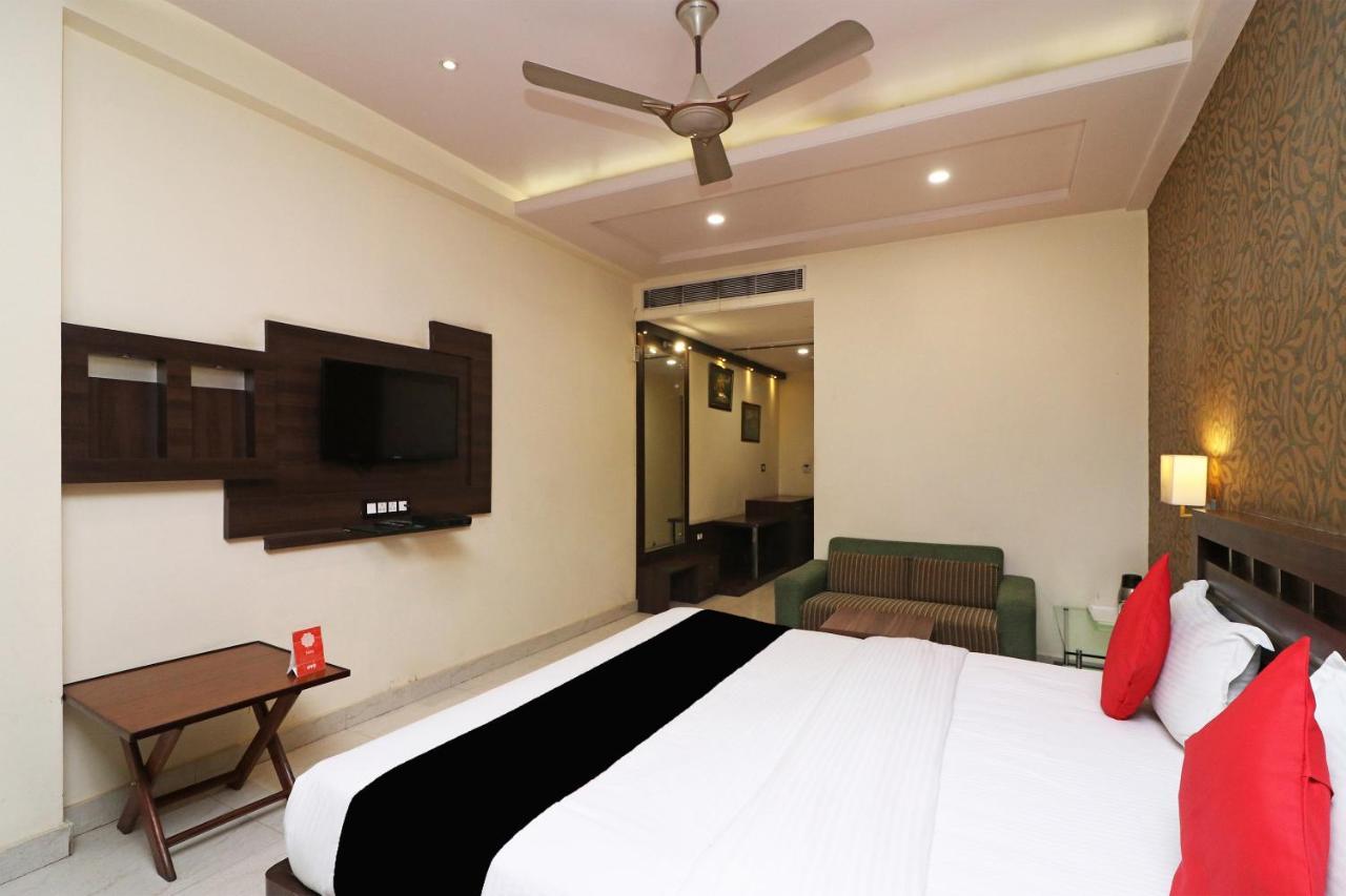 Hotel Puja Residency Varanasi Exterior foto