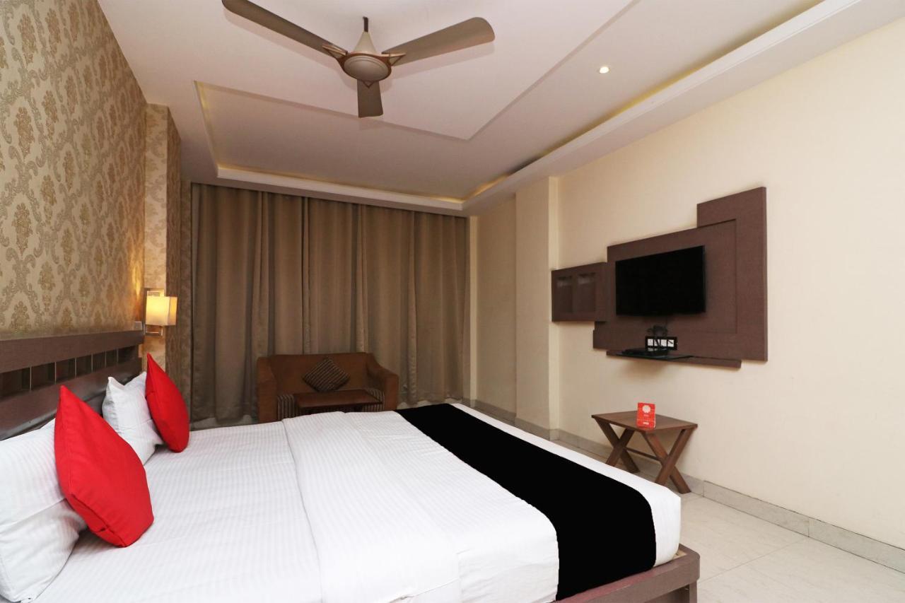 Hotel Puja Residency Varanasi Exterior foto
