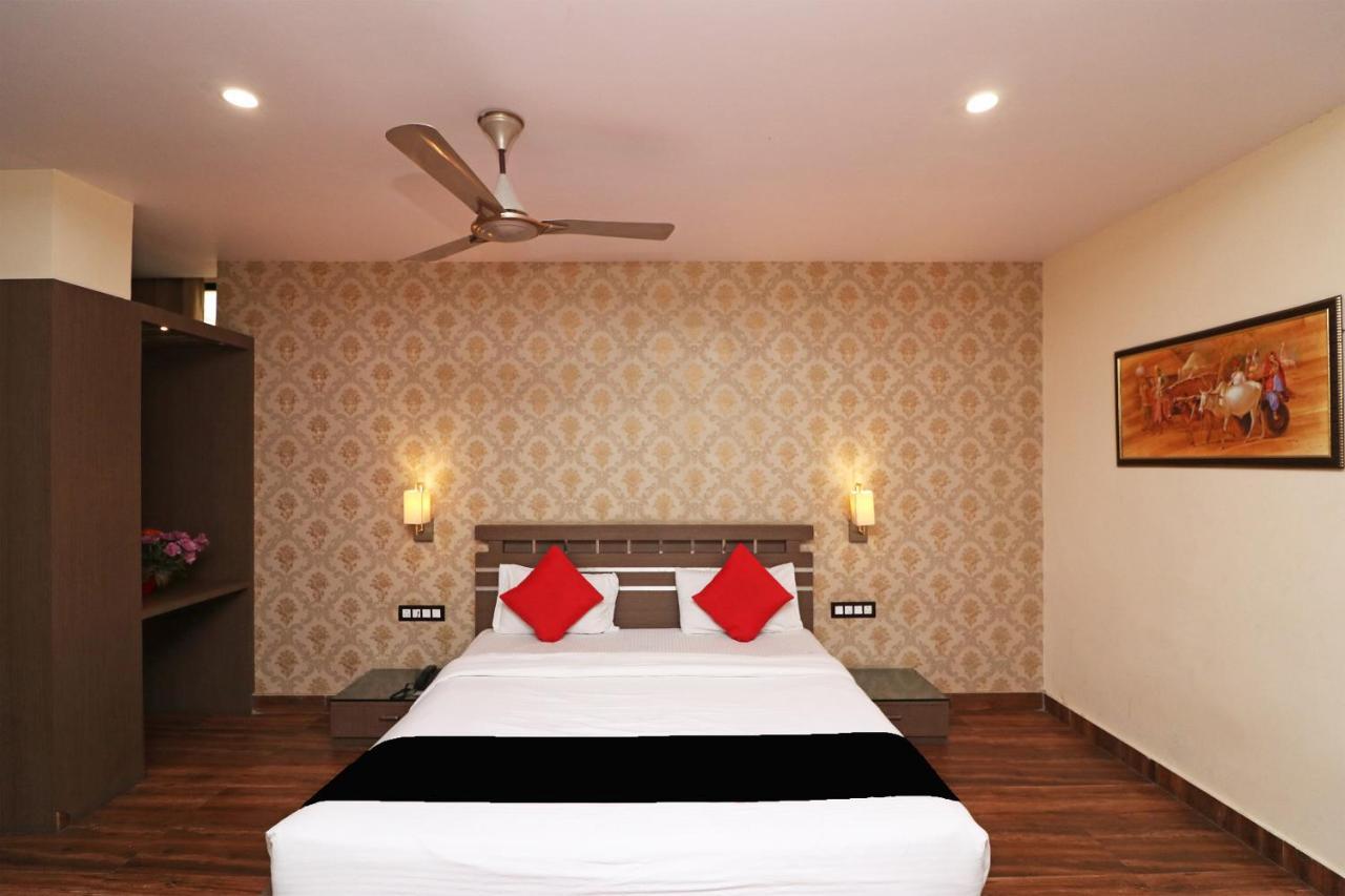 Hotel Puja Residency Varanasi Exterior foto