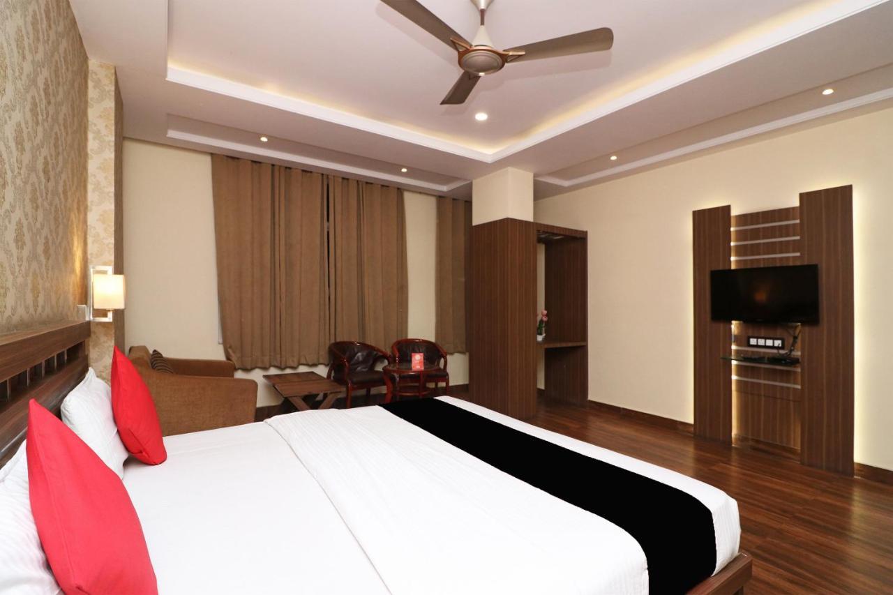Hotel Puja Residency Varanasi Exterior foto
